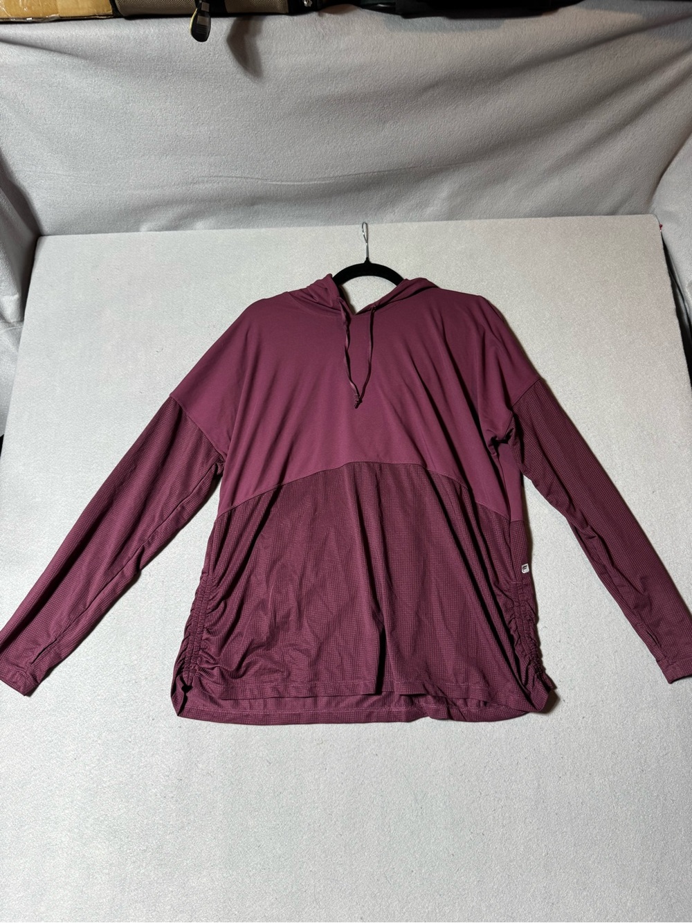 Fabletics Women’s Hooded Long-Sleeve Shirt - Maroon Size L